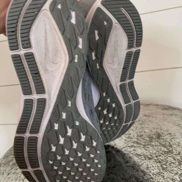 NIKE | AIR ZOOM PEGASUS 36 Michigan State MSU | 8 - Picture 7 of 9